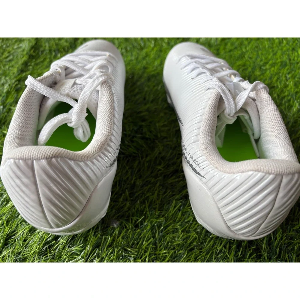 Under Armour Size 6Y Blur Select Low MC White Silver Football Cleats 3028233-104